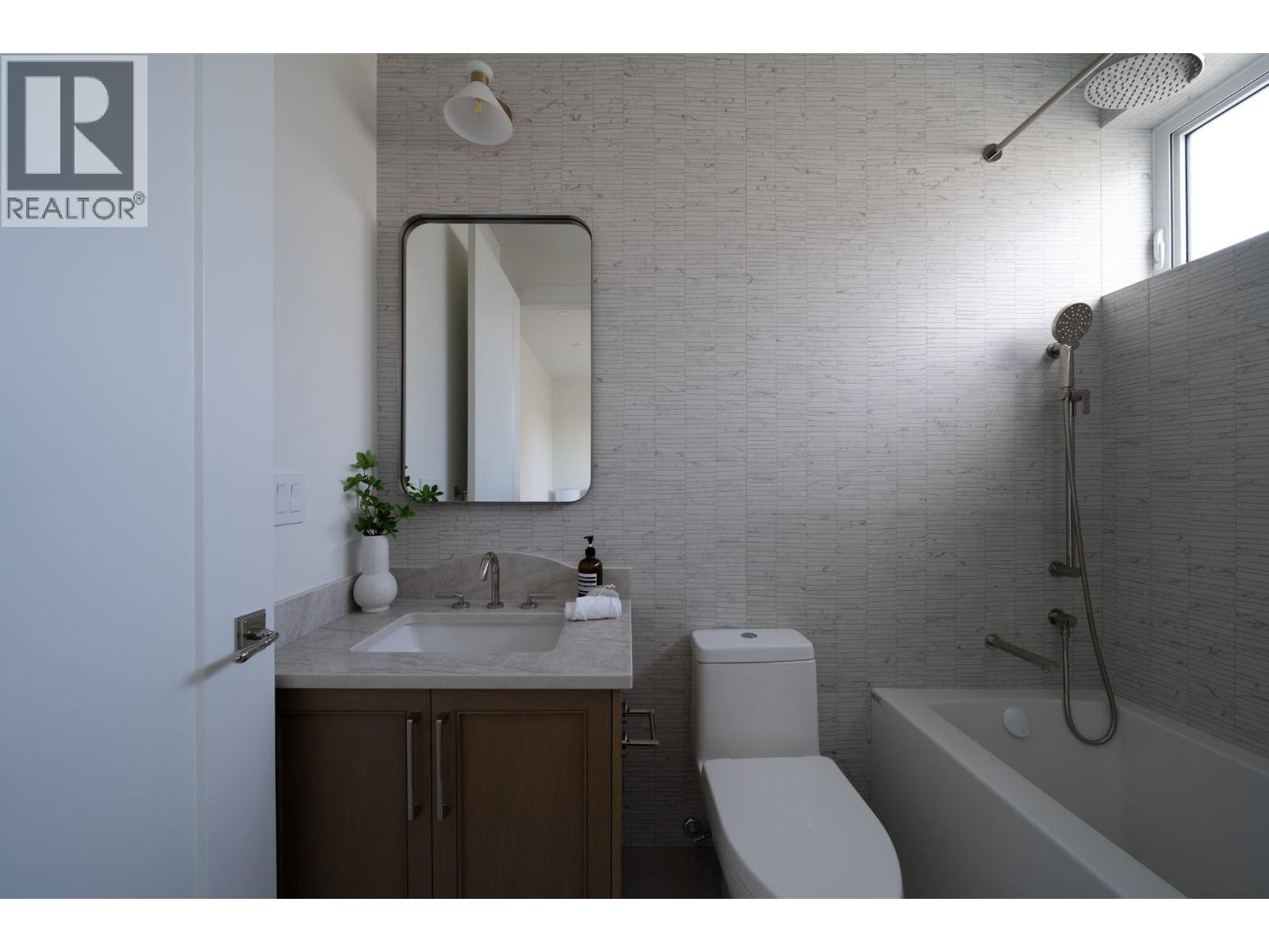 2 864 E 16th Avenue, Vancouver, British Columbia  V5T 2V6 - Photo 29 - R3112225