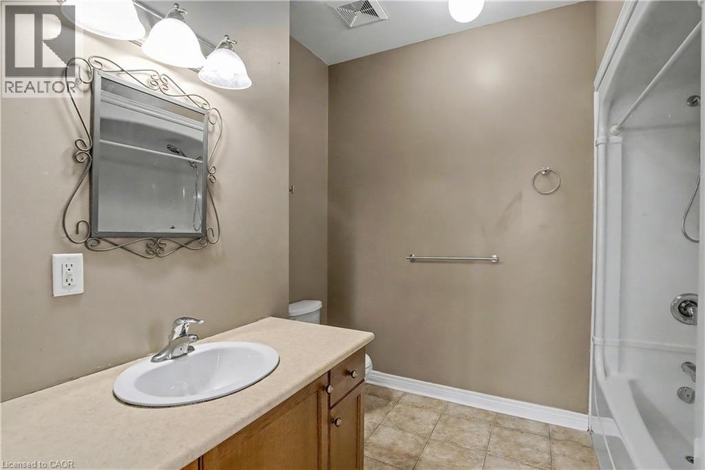 6365 Drummond Road Unit# 207, Niagara Falls, Ontario  L2G 4N1 - Photo 19 - 40799652