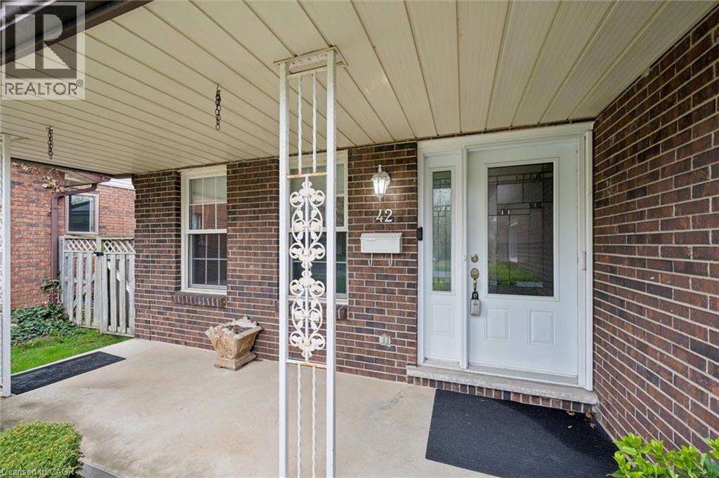 42 Trailview Drive, Kitchener, Ontario  N2N 1V9 - Photo 4 - 40824708