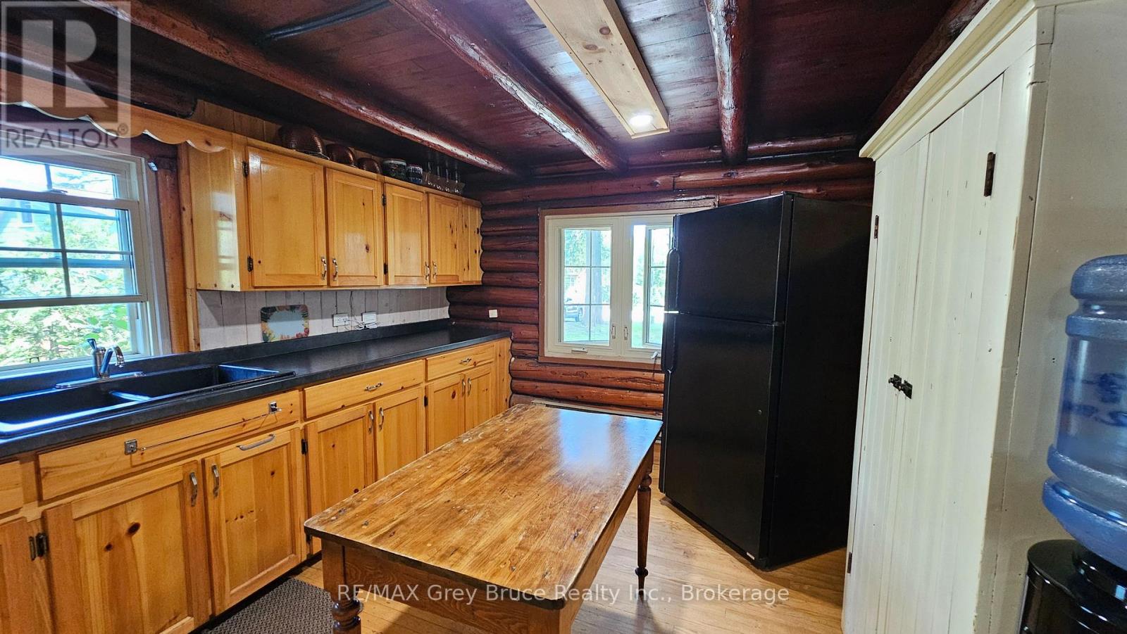 18 Stokes River Road, Northern Bruce Peninsula, Ontario  N0H 2M0 - Photo 12 - X12874040