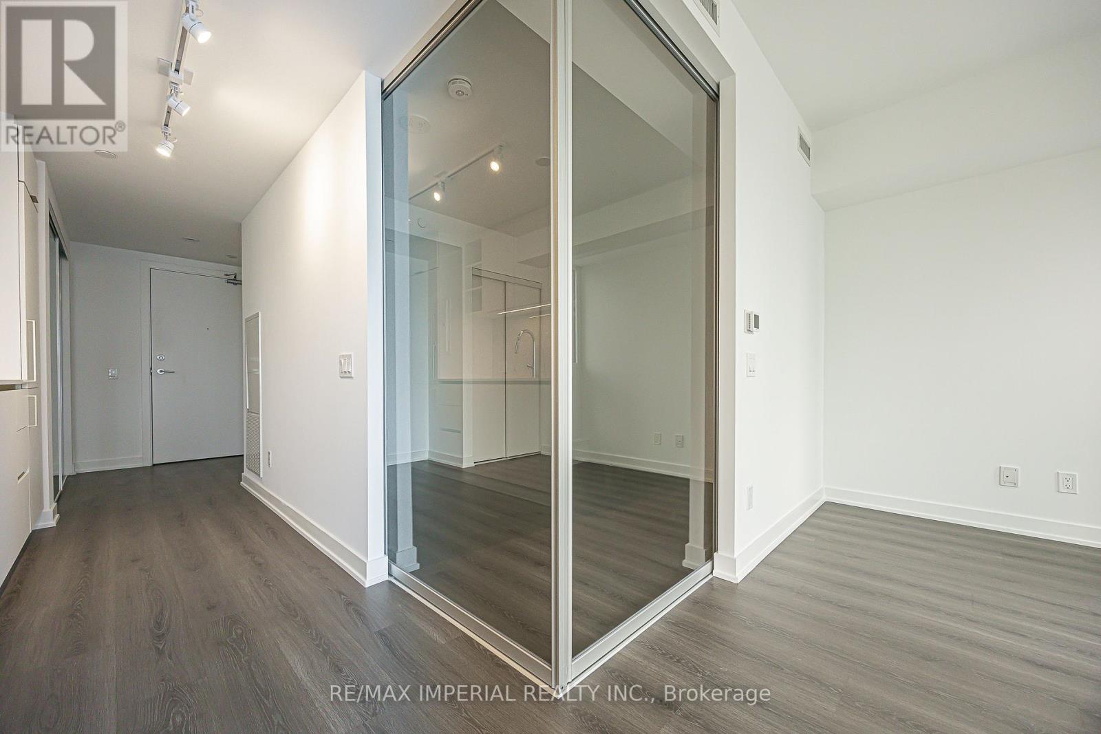 4007 - 8 Wellesley Street W, Toronto, Ontario  M4Y 0J5 - Photo 27 - C13073596