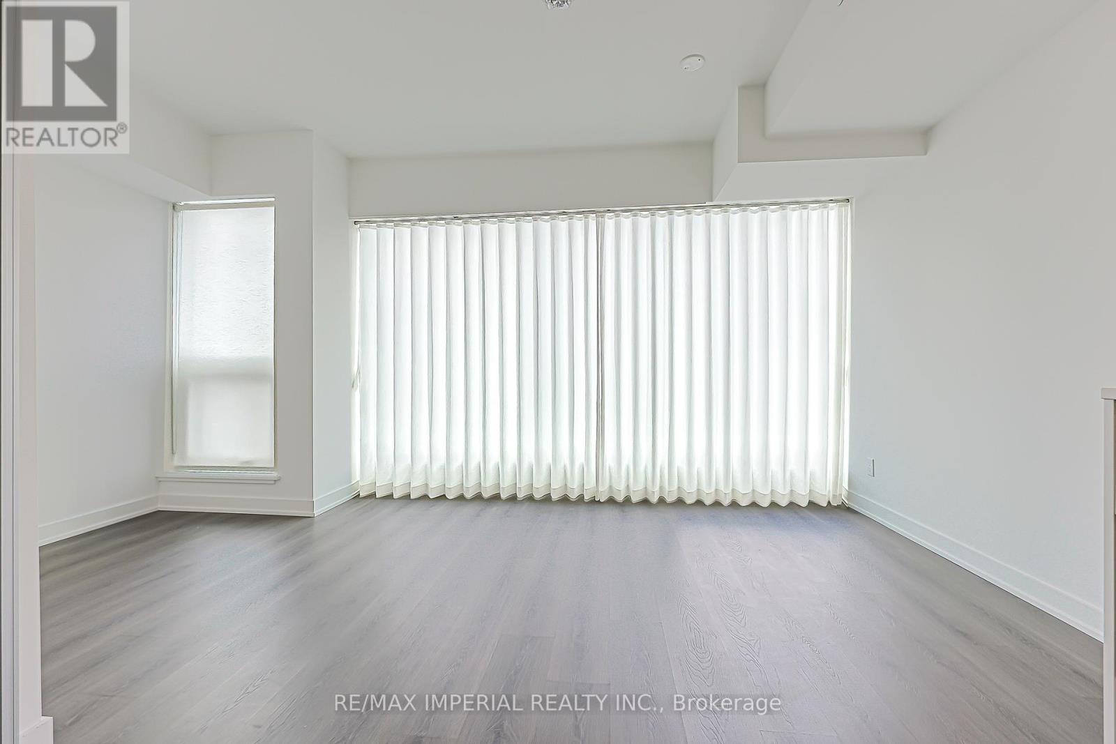 4007 - 8 Wellesley Street W, Toronto, Ontario  M4Y 0J5 - Photo 17 - C13073596