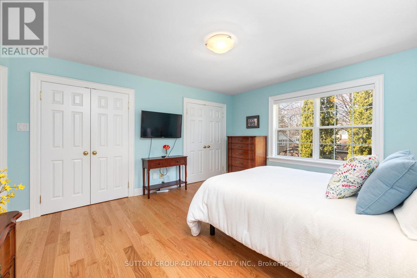 54 Starlight Crescent, Richmond Hill, Ontario  L4C 4X5 - Photo 26 - N12962792