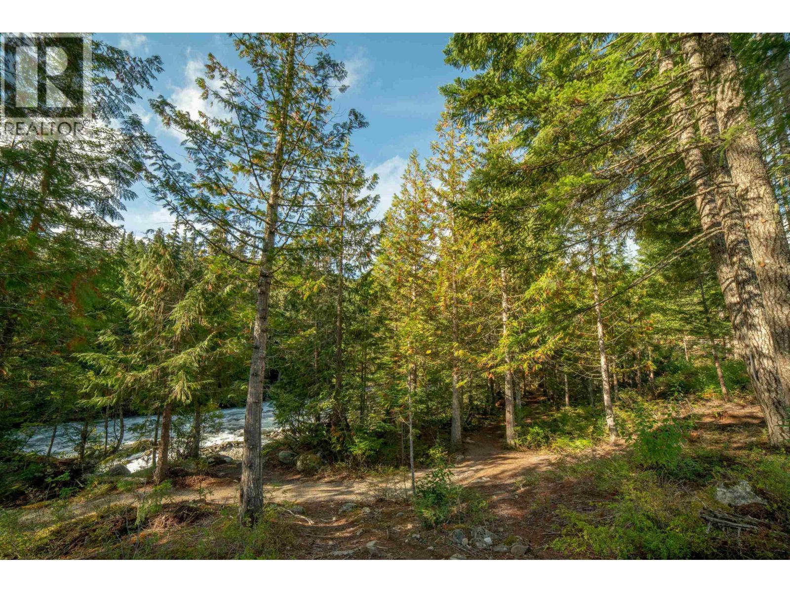 Lot 10 1726 River Run Place, Whistler, British Columbia  V8E 1P4 - Photo 3 - R3118703
