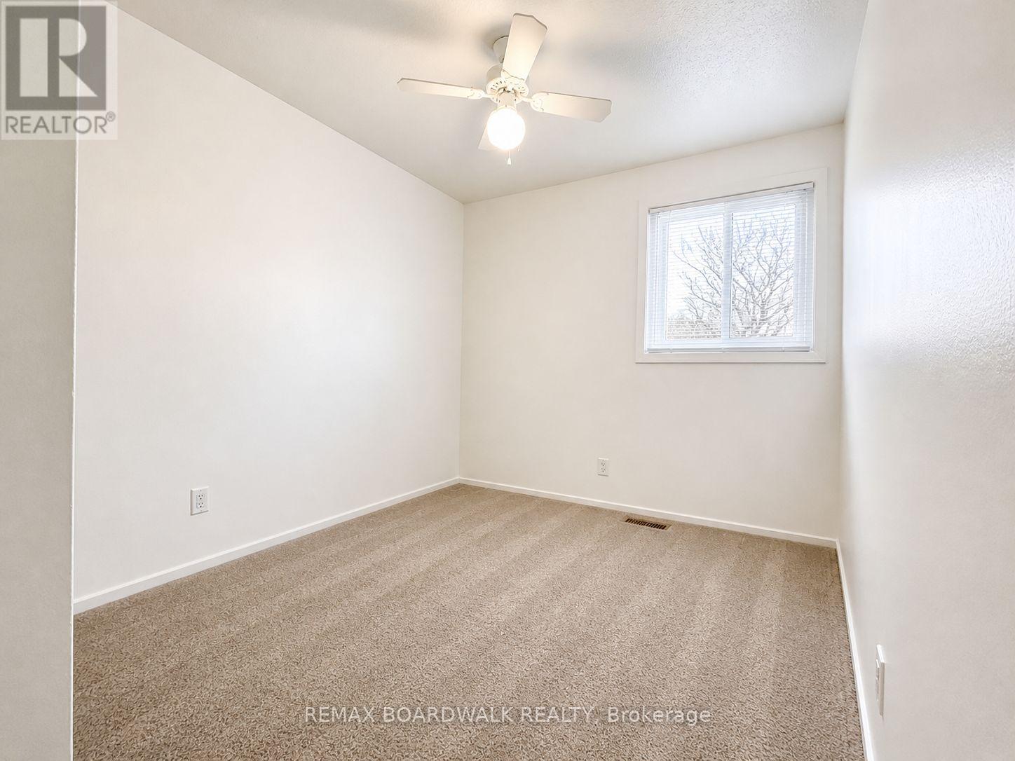 53j Sumac Street, Ottawa, Ontario  K1J 7T7 - Photo 10 - X12993232
