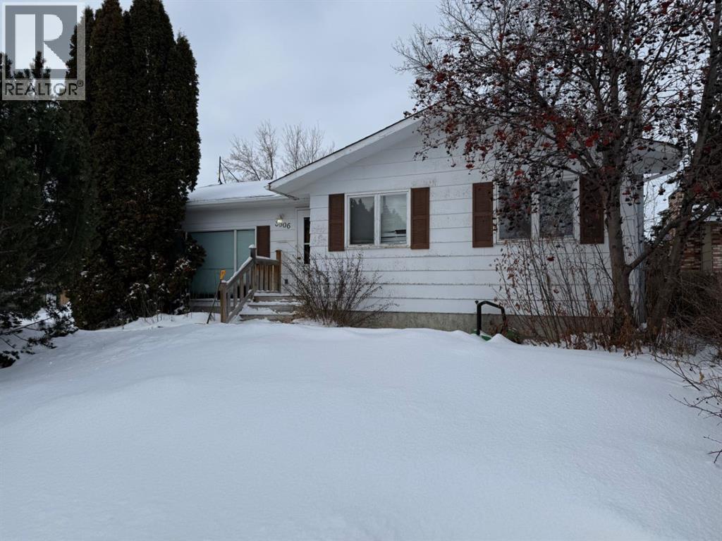 3006 52 Avenue, Lloydminster, Alberta  T9V 1P5 - Photo 1 - A2288759