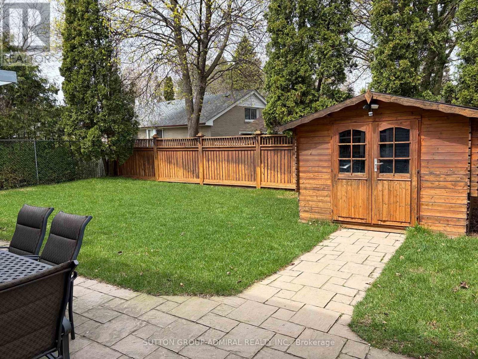 54 Starlight Crescent, Richmond Hill, Ontario  L4C 4X5 - Photo 39 - N12962792