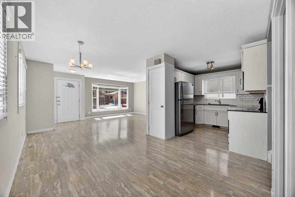 84 Macewan Glen Way Nw, Calgary, Alberta  T2K 2G7 - Photo 17 - A2307010