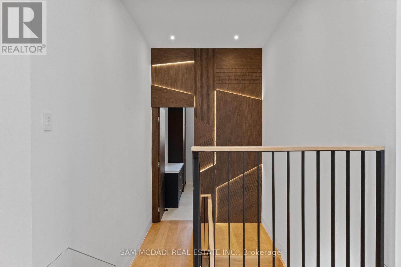2186 Harcourt Crescent, Mississauga, Ontario  L4Y 1W1 - Photo 19 - W12851210