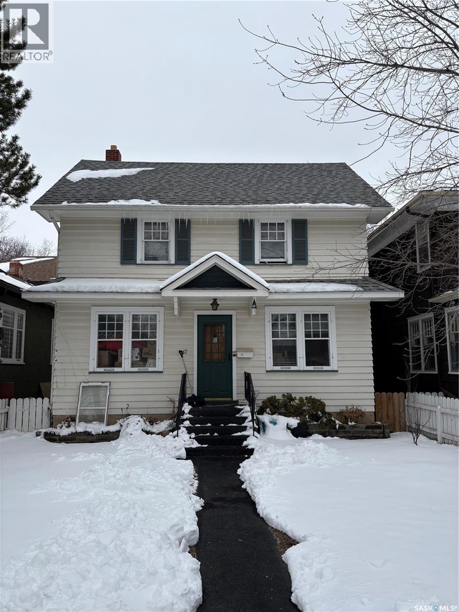 617 Clarence AVENUE S, Saskatoon, Saskatchewan
