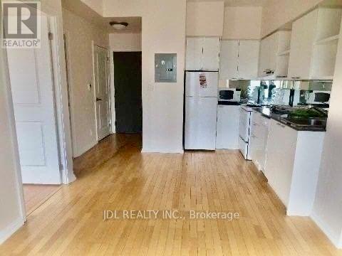 915 - 35 Hayden Street, Toronto, Ontario  M4Y 3C3 - Photo 3 - C13076016