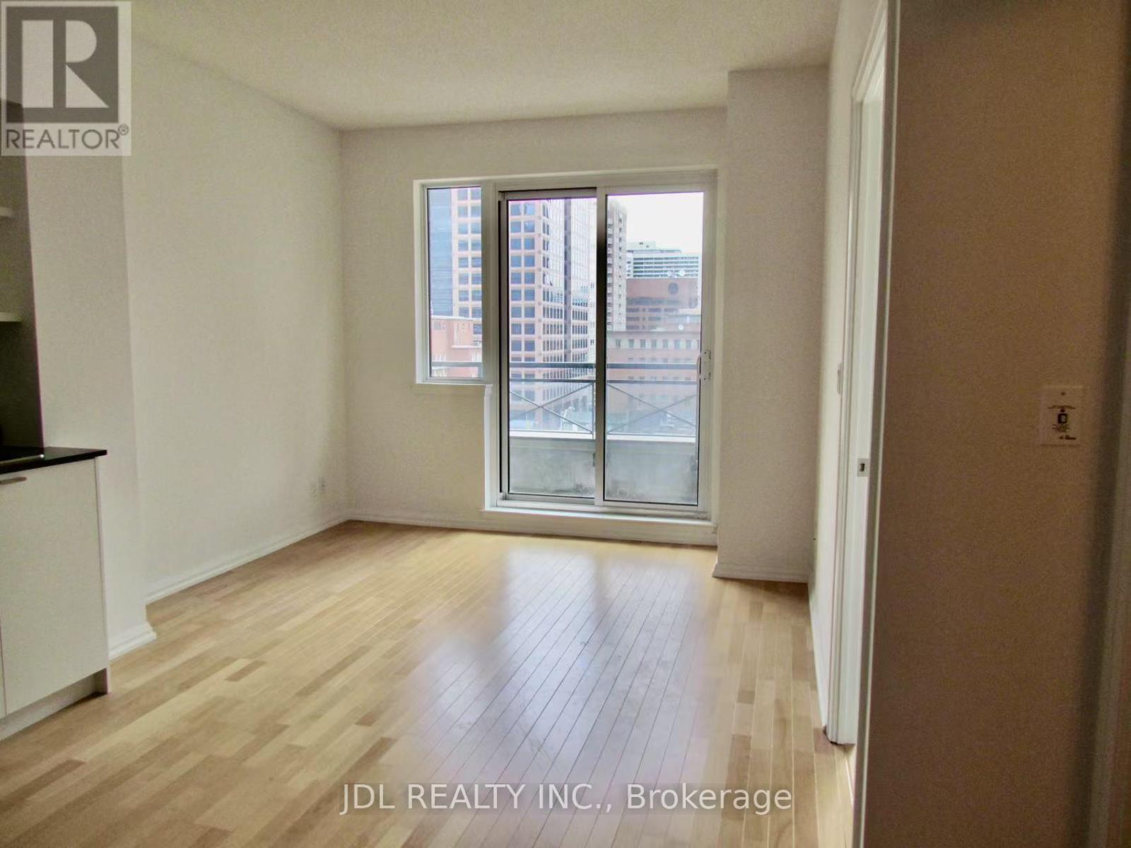 915 - 35 Hayden Street, Toronto, Ontario  M4Y 3C3 - Photo 5 - C13076016
