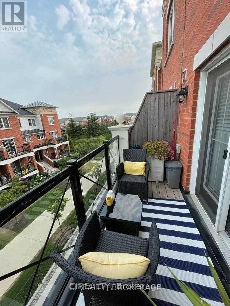 16 - 2480 POST ROAD, Oakville, Ontario
