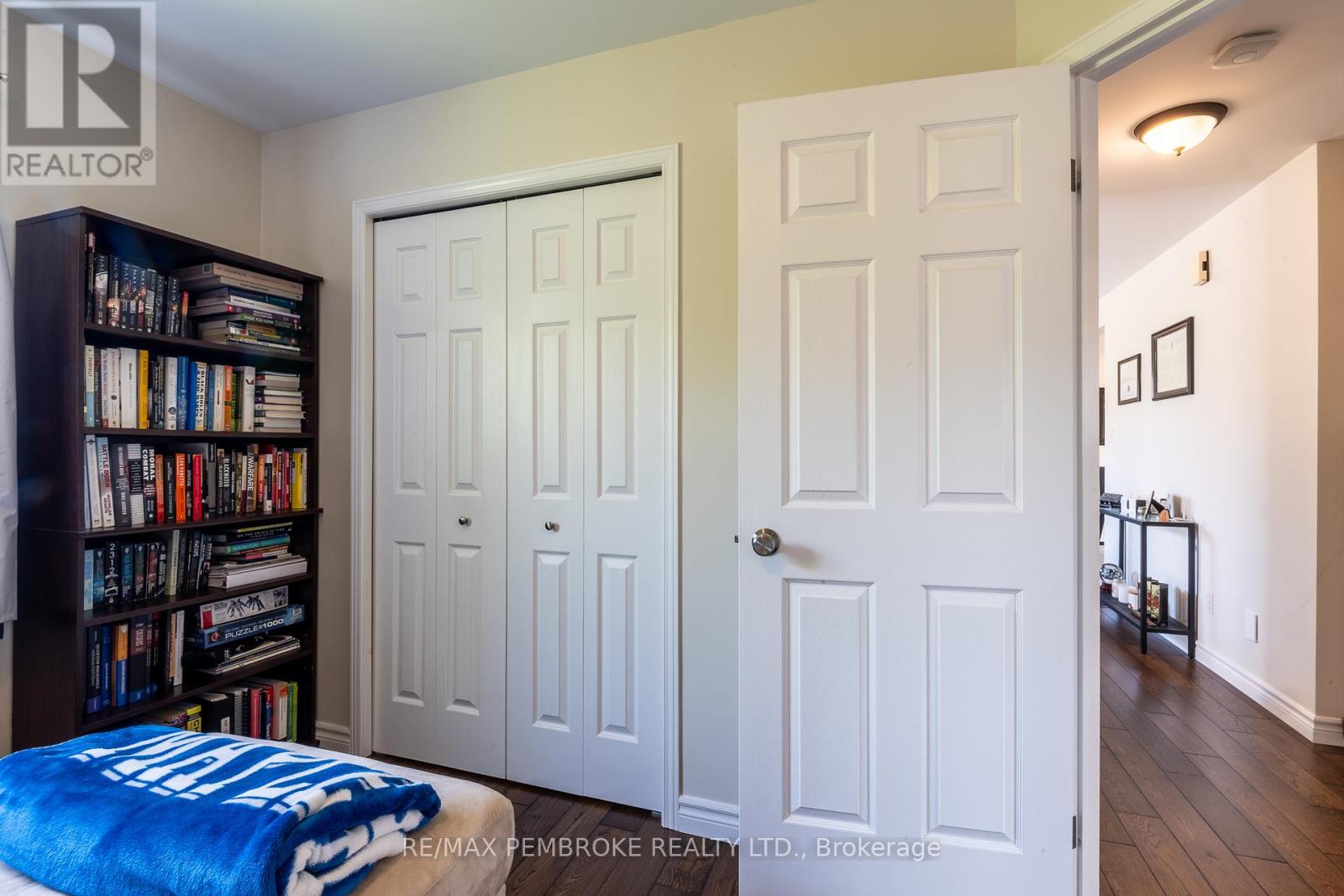 5 Edward Street, Petawawa, Ontario  K8H 2P2 - Photo 27 - X13076052