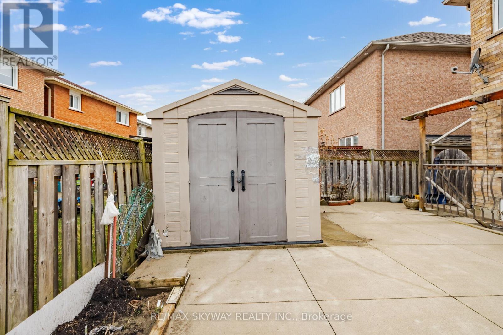 32 Lady Belle Crescent, Brampton, Ontario  L6R 3B6 - Photo 47 - W13064426