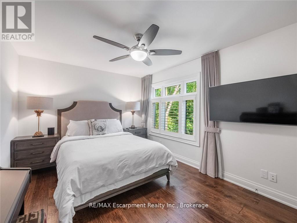 3087 Lakeshore Road, Burlington, Ontario  L7N 1A3 - Photo 21 - W12986602