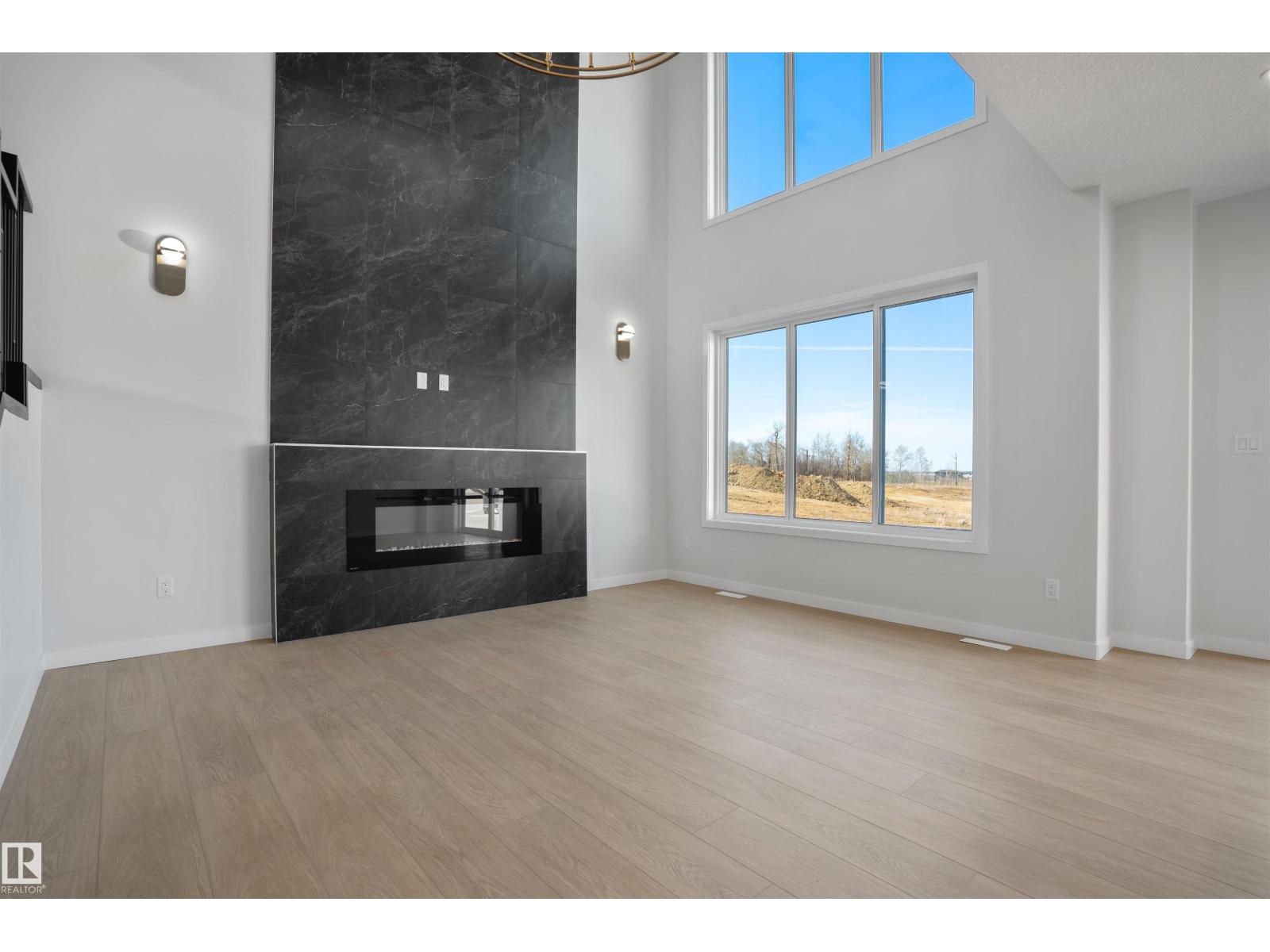 1849 Crossbill Lo Nw, Edmonton, Alberta  T5S 0W4 - Photo 5 - E4485525