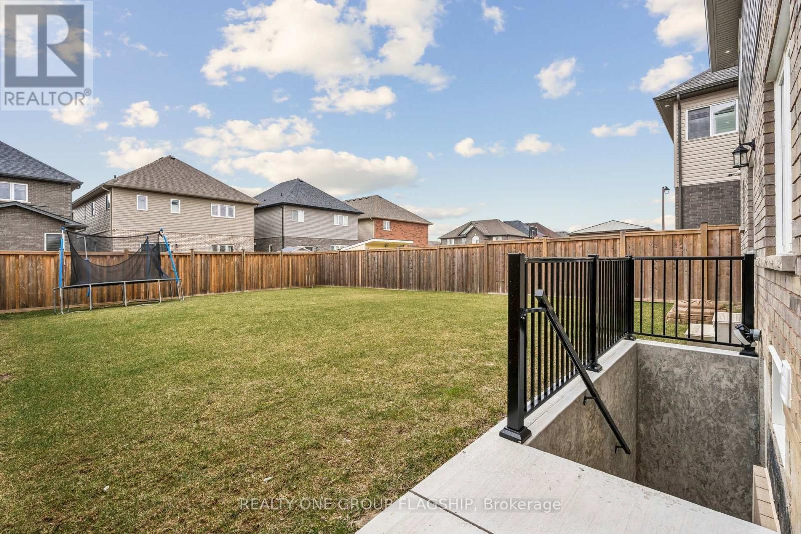 87 Dolomiti Court, Hamilton, Ontario  L0R 1P0 - Photo 45 - X12962526