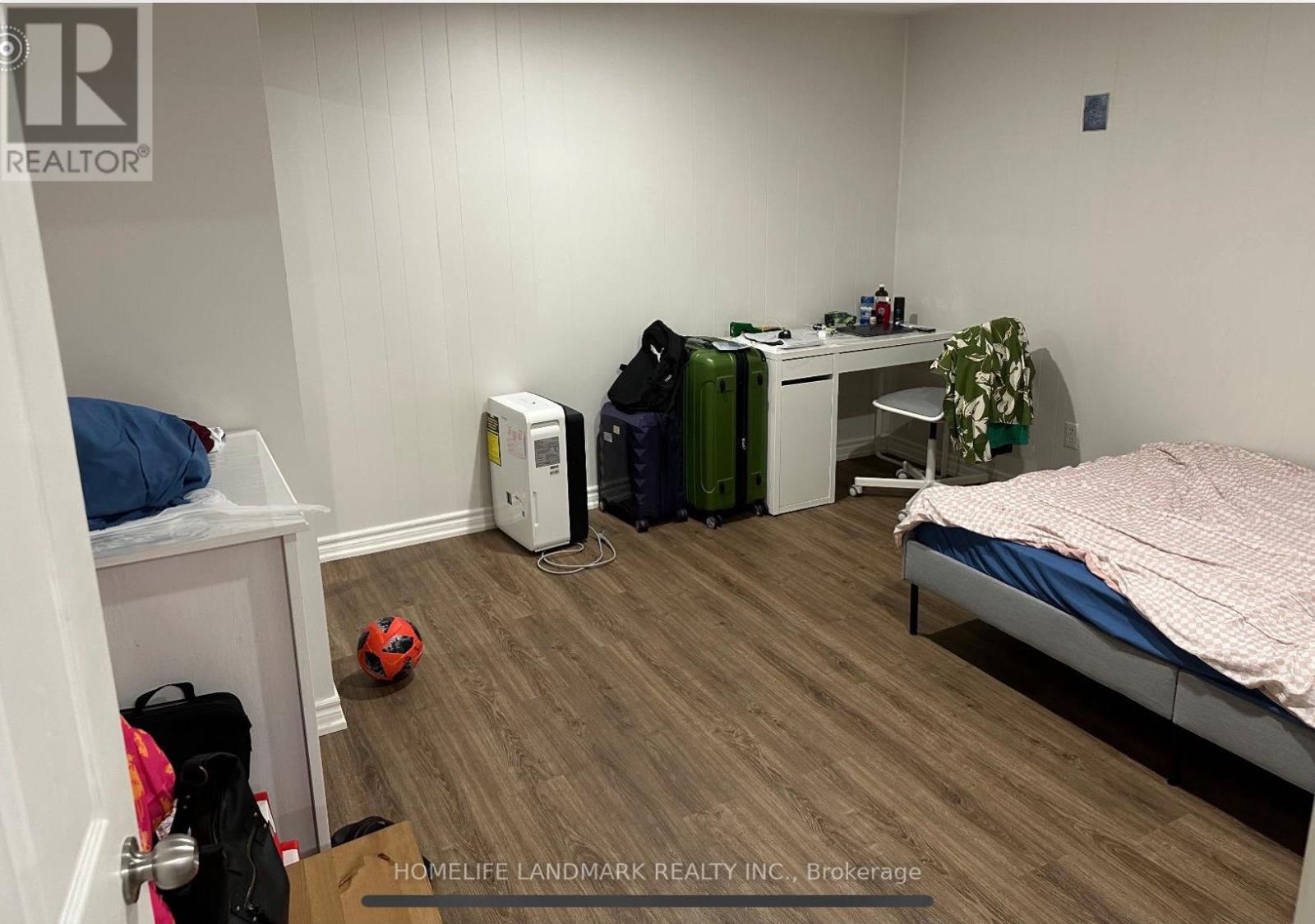 Lower Unit#1 - 3179 Golden Orchard Drive, Mississauga, Ontario  L4Y 3G7 - Photo 3 - W13076046