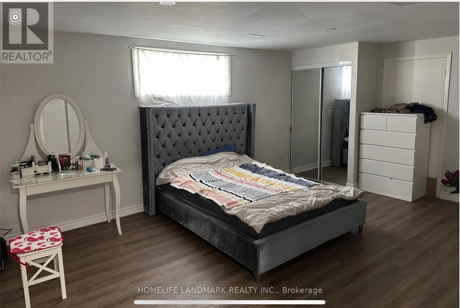 Lower Unit#1 - 3179 Golden Orchard Drive, Mississauga, Ontario  L4Y 3G7 - Photo 4 - W13076046