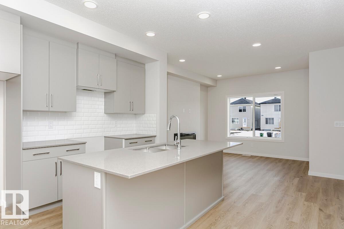 61 Gambel Lo, Spruce Grove, Alberta  T7X 0C9 - Photo 4 - E4474661