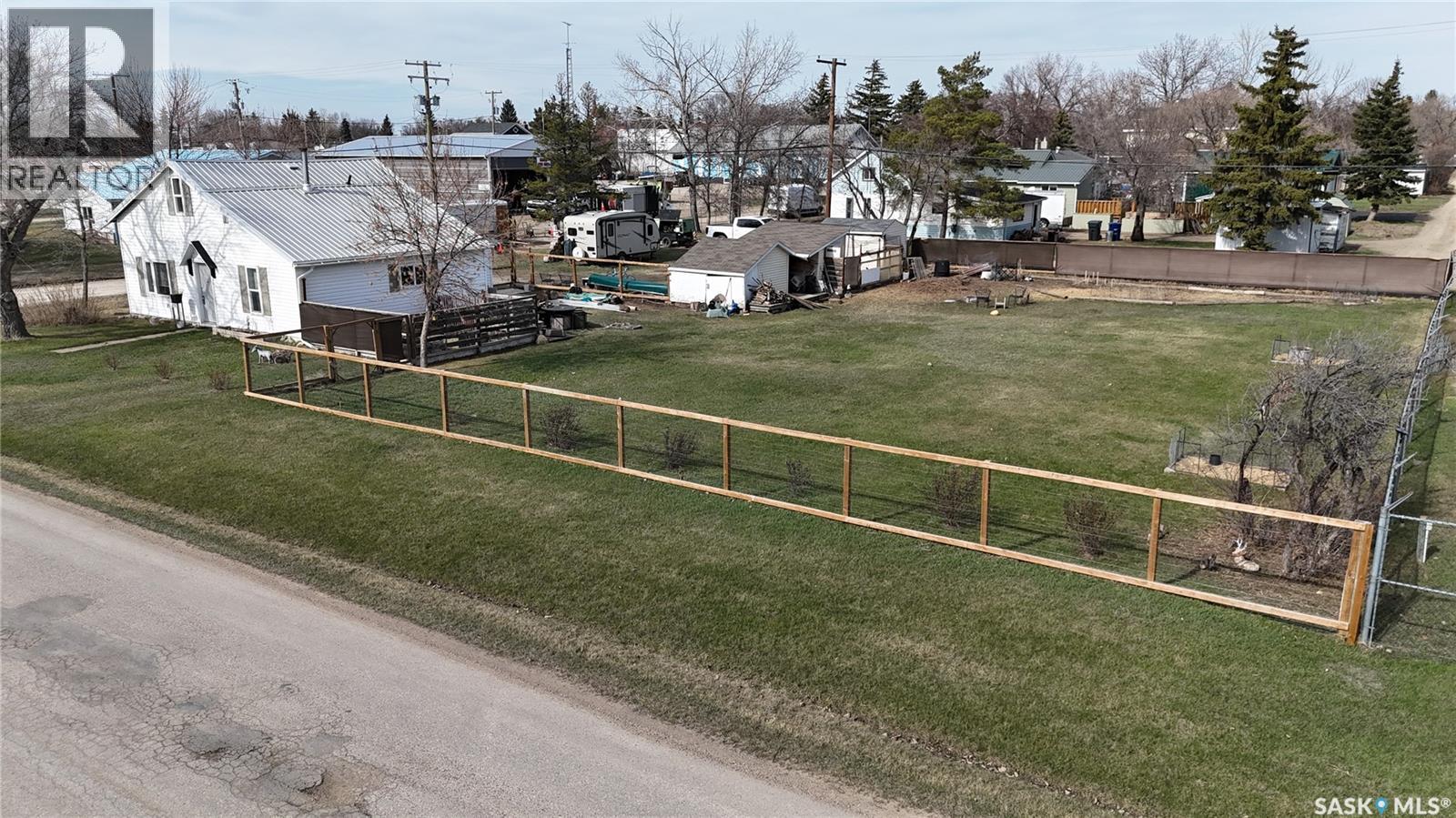 1010 Railway Avenue, Elbow, Saskatchewan  S0H 1J0 - Photo 12 - SK034687