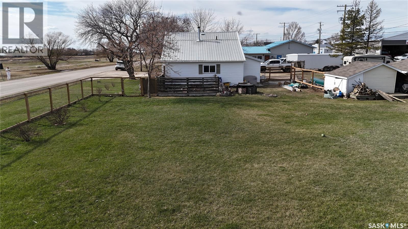 1010 Railway Avenue, Elbow, Saskatchewan  S0H 1J0 - Photo 16 - SK034687