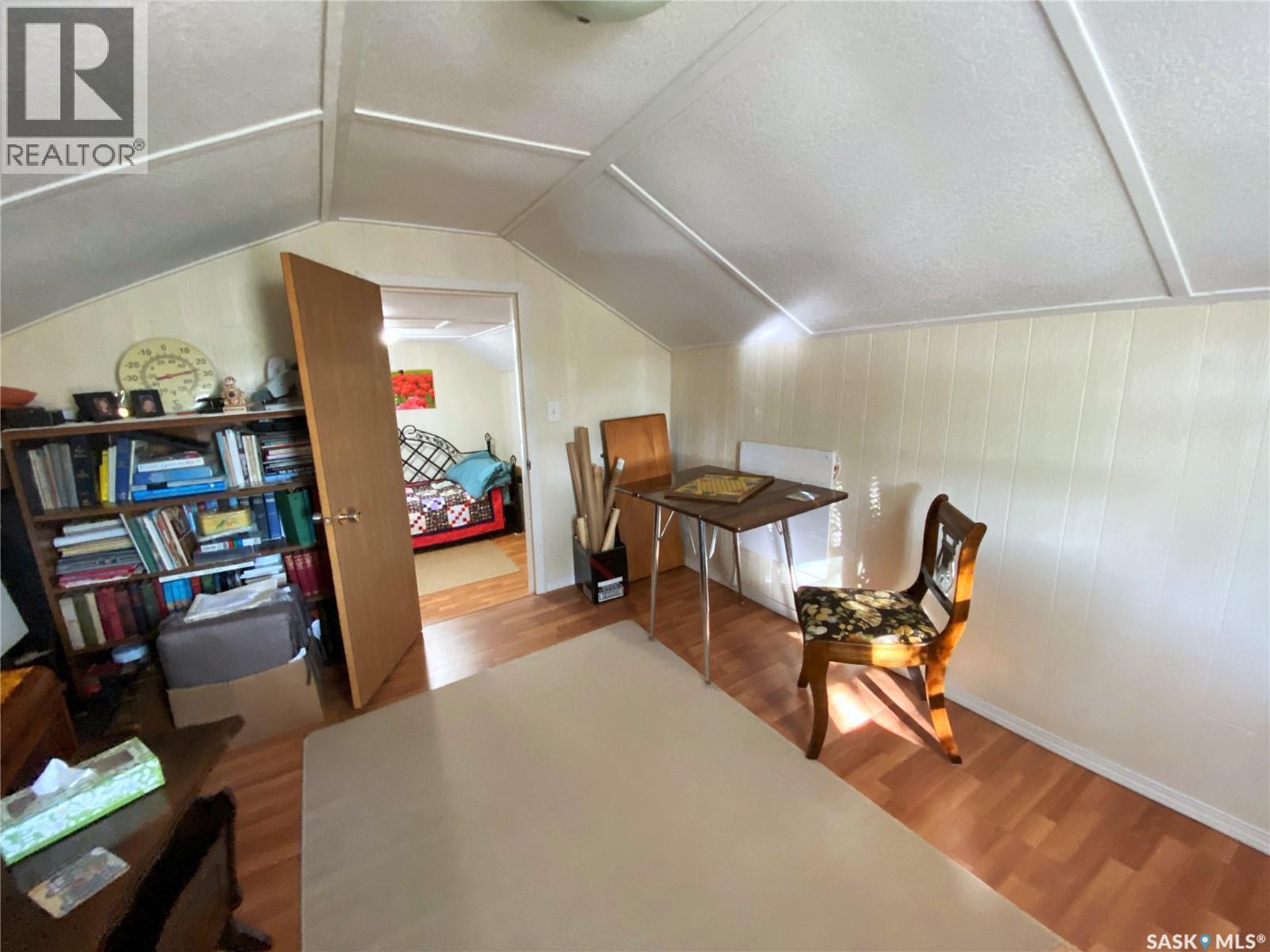 1010 Railway Avenue, Elbow, Saskatchewan  S0H 1J0 - Photo 38 - SK034687