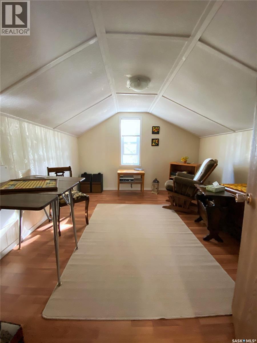 1010 Railway Avenue, Elbow, Saskatchewan  S0H 1J0 - Photo 40 - SK034687