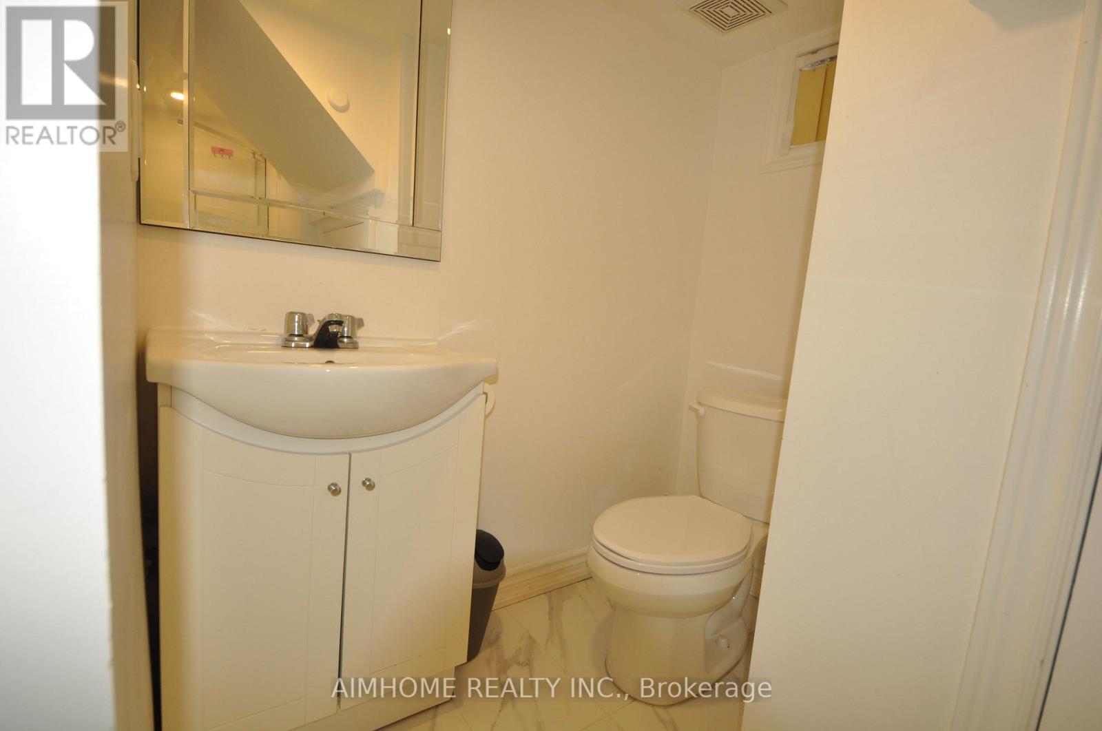Lower Level - 33 Wye Valley Road, Toronto, Ontario  M1P 2A5 - Photo 7 - E12958332