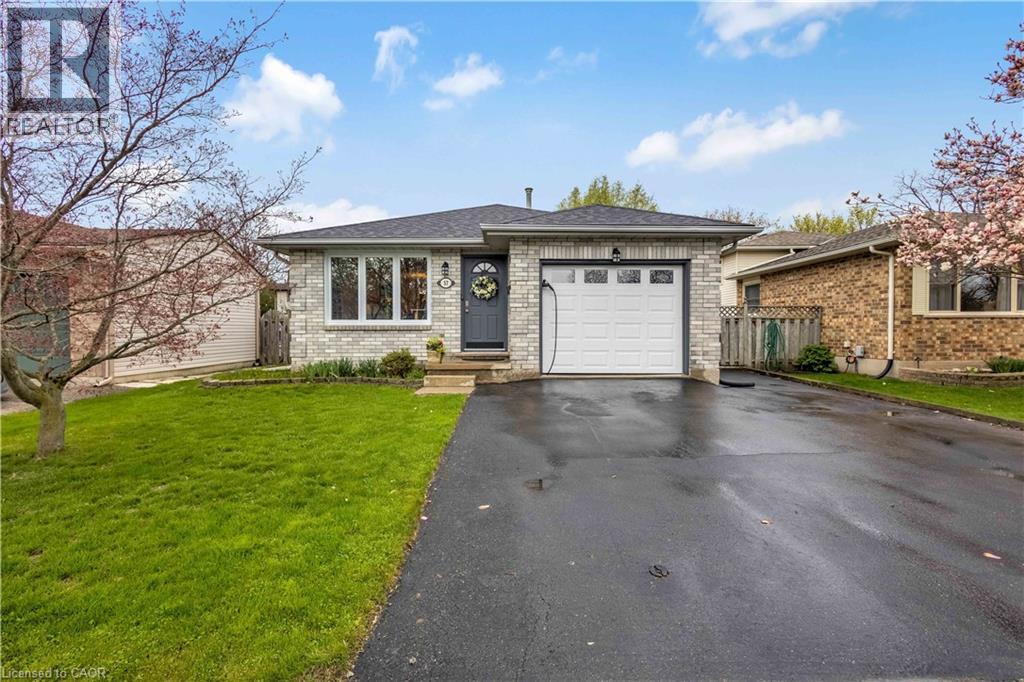 57 Coxwell Crescent, Brantford, Ontario  N3P 1P5 - Photo 2 - 40825352