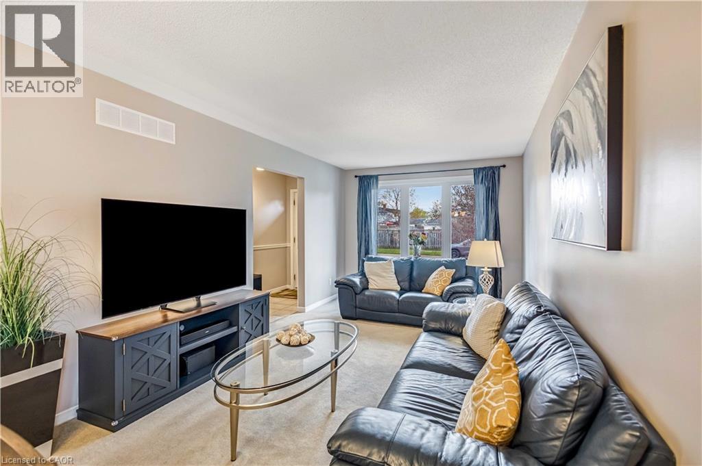 57 Coxwell Crescent, Brantford, Ontario  N3P 1P5 - Photo 8 - 40825352