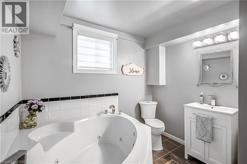 57 Coxwell Crescent, Brantford, Ontario  N3P 1P5 - Photo 27 - 40825352