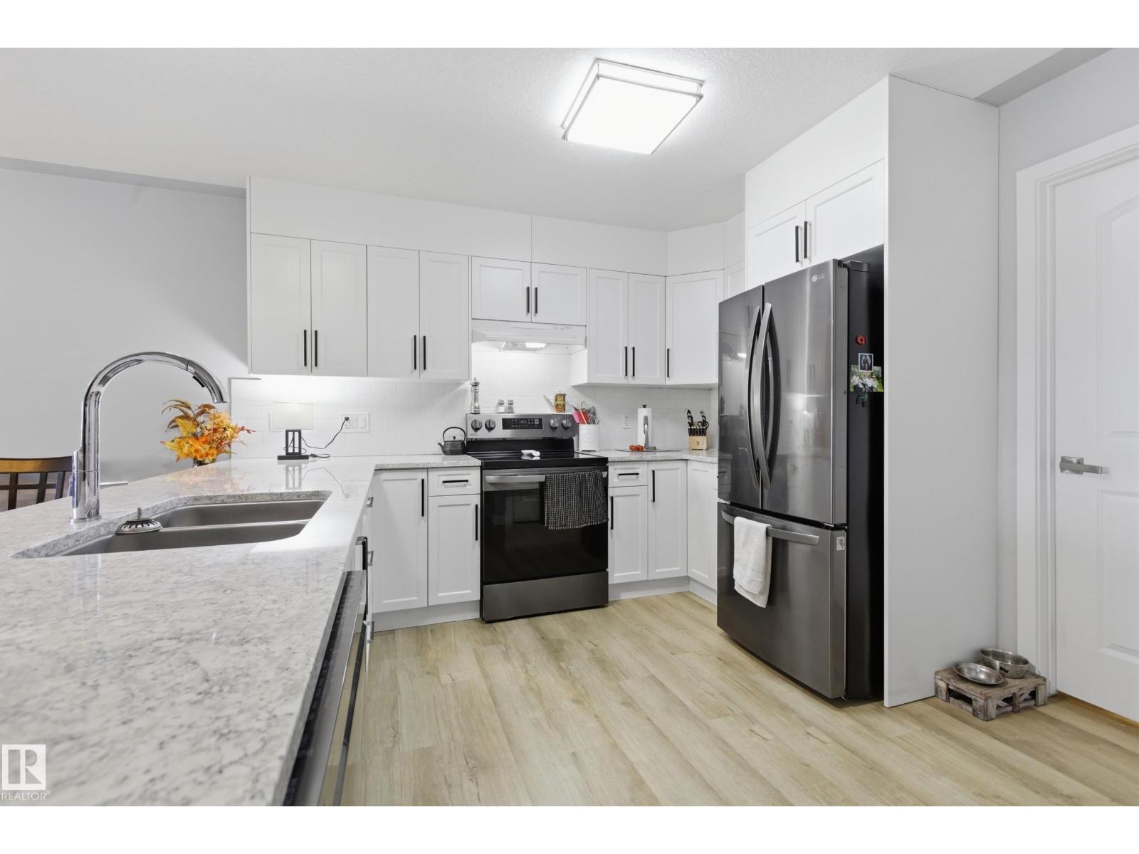 295 Youville Dr E Nw, Edmonton, Alberta  T6L 7E7 - Photo 7 - E4485459