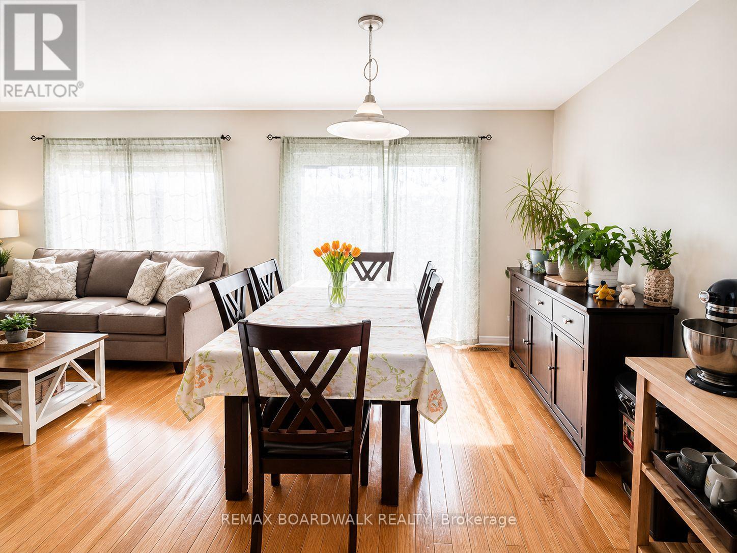 240 Eliot Street, Clarence-Rockland, Ontario  K4K 0E6 - Photo 7 - X12992452