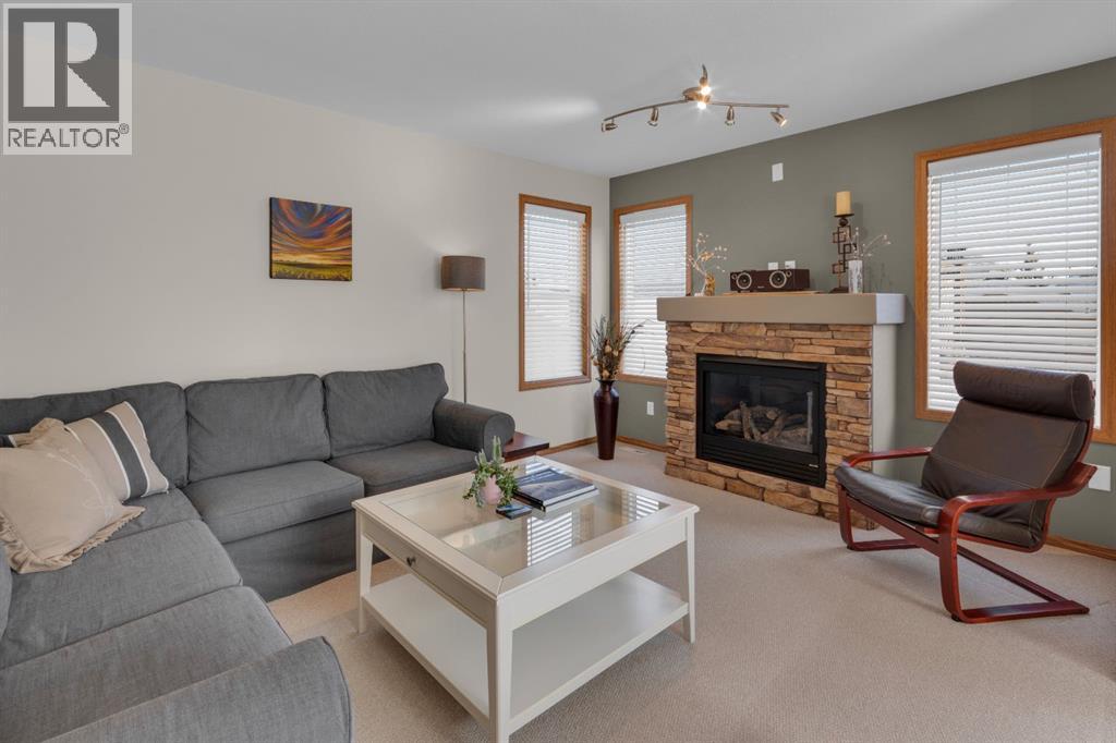105 Everstone Way Sw, Calgary, Alberta  T2Y 4J6 - Photo 7 - A2302678