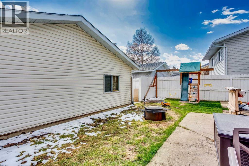 1771 Meadowbrook Drive Se, Airdrie, Alberta  T4A 2A4 - Photo 31 - A2306371