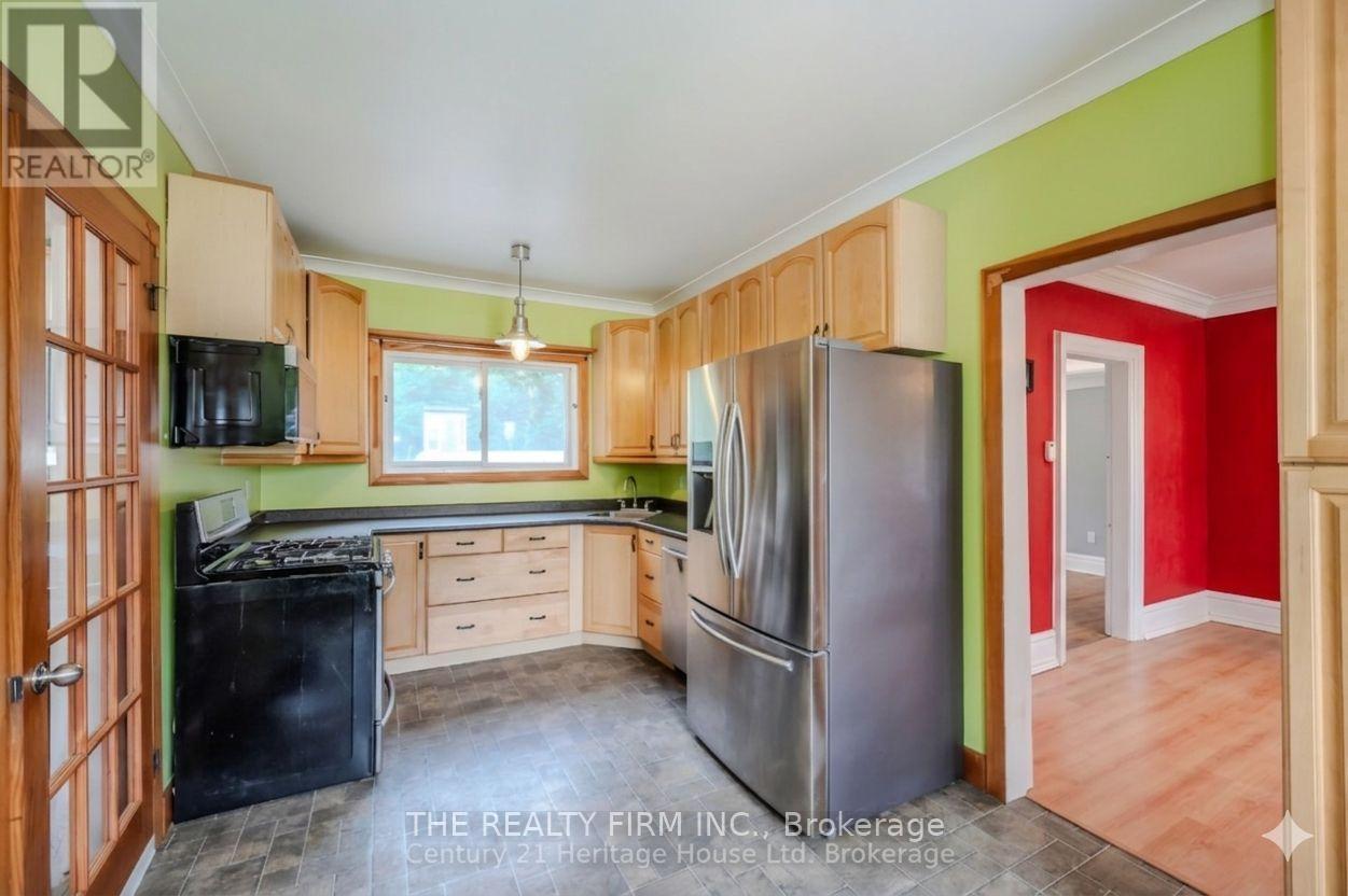 243 Wellington Street, Ingersoll, Ontario  N5C 1S9 - Photo 3 - X13076110