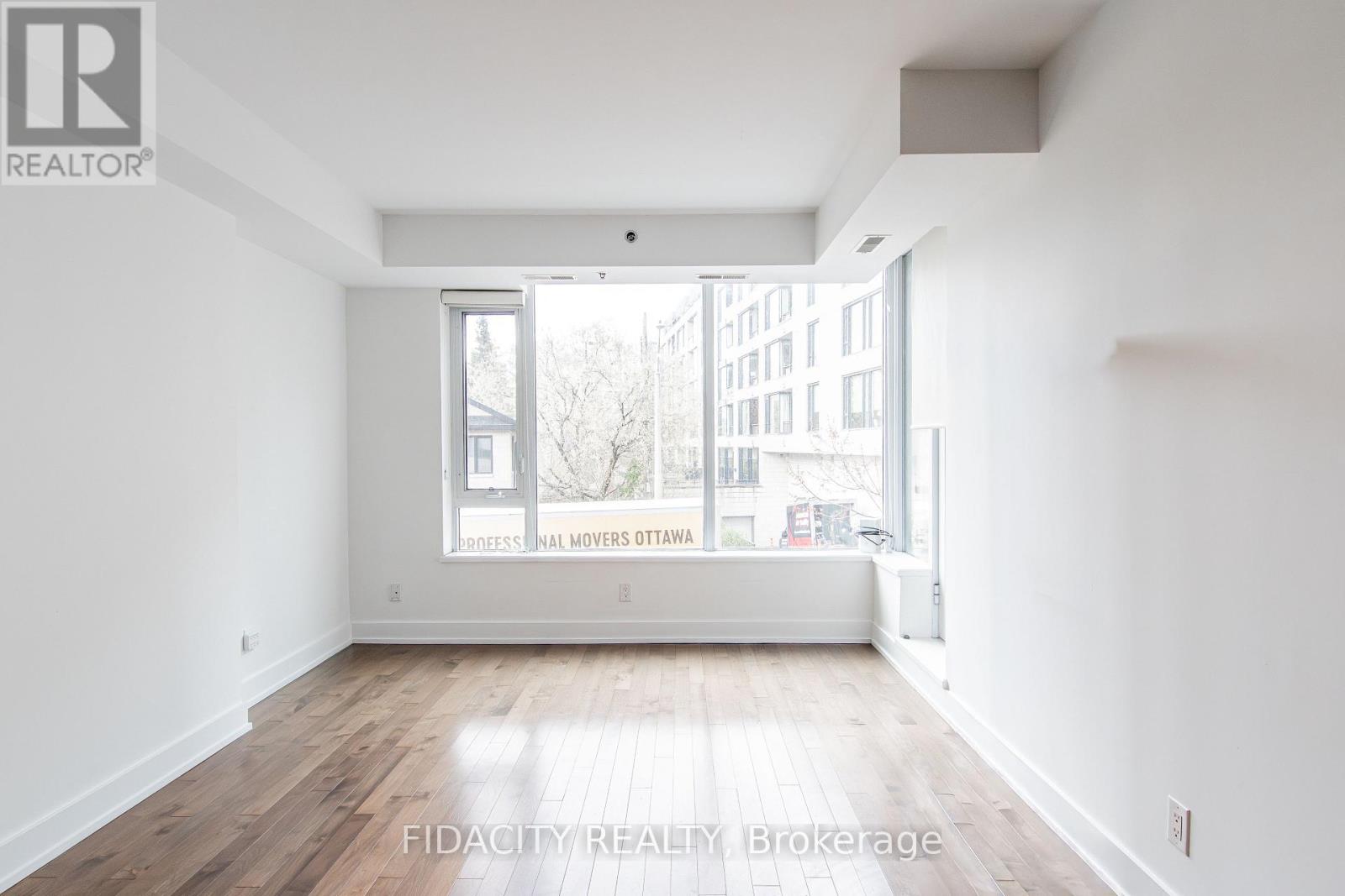 201 - 360 Patricia Avenue, Ottawa, Ontario  K1Z 0A8 - Photo 6 - X13076096