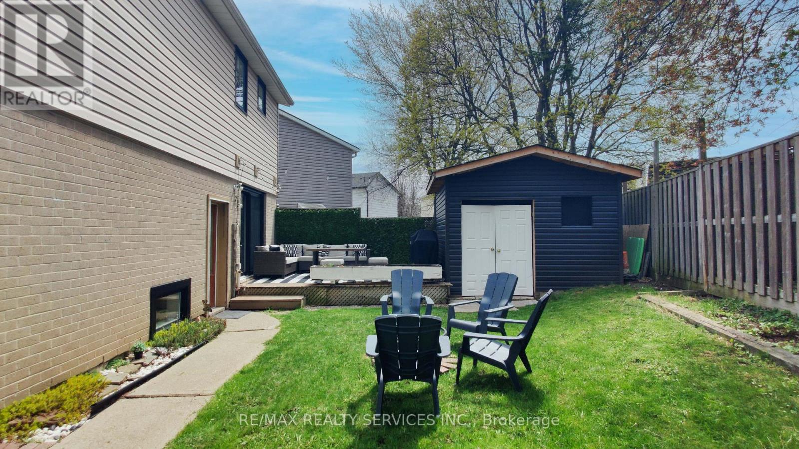 30 Haley Court, Brampton, Ontario  L6S 1N6 - Photo 34 - W12800652