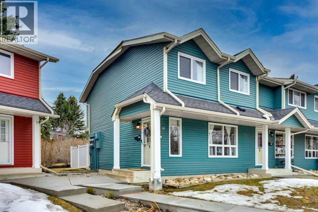 12 Queen Anne Close SE, Calgary, Alberta  T2J 6N6 - Photo 4 - A2302702