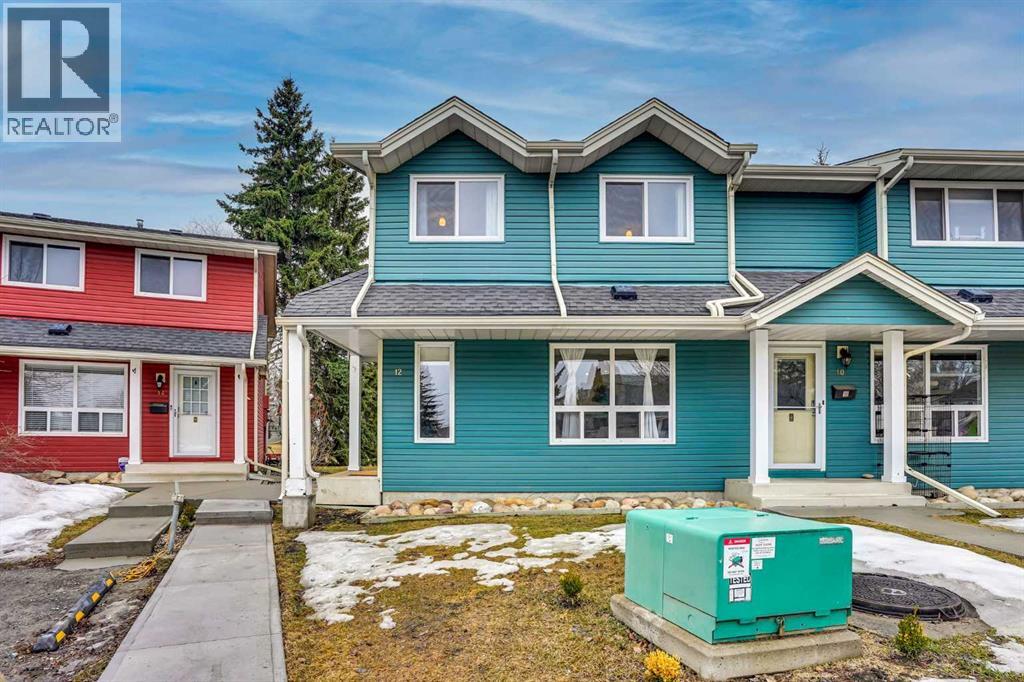 12 Queen Anne Close SE, Calgary, Alberta  T2J 6N6 - Photo 2 - A2302702