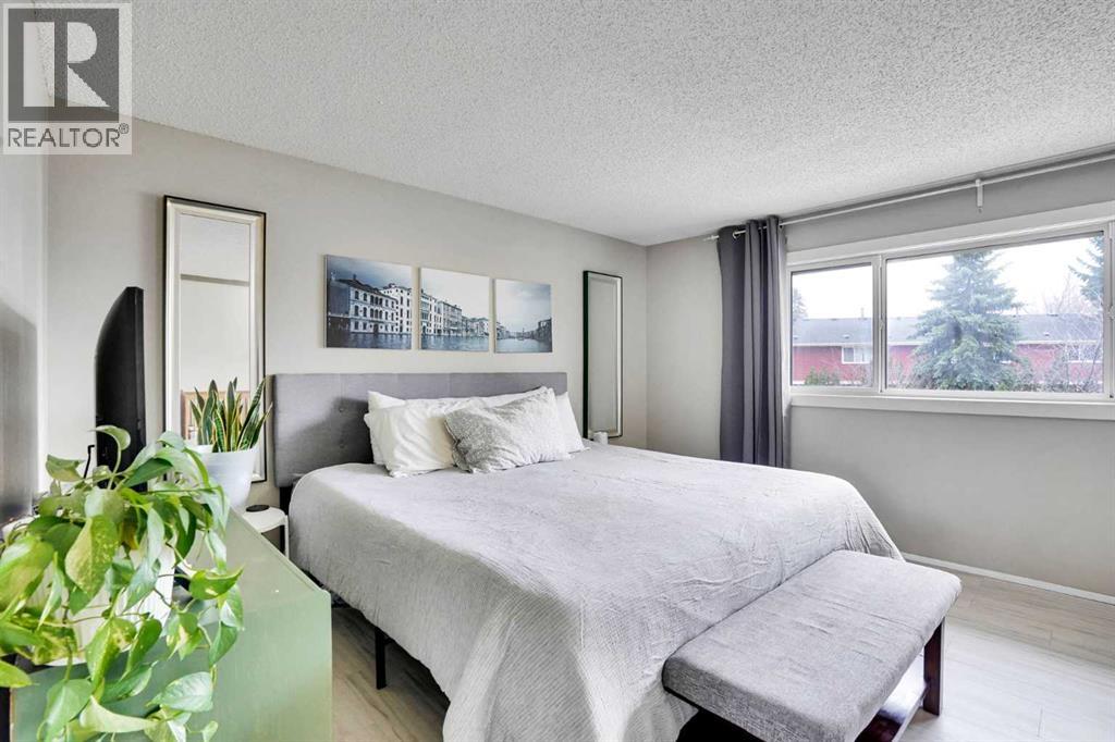 12 Queen Anne Close SE, Calgary, Alberta  T2J 6N6 - Photo 27 - A2302702