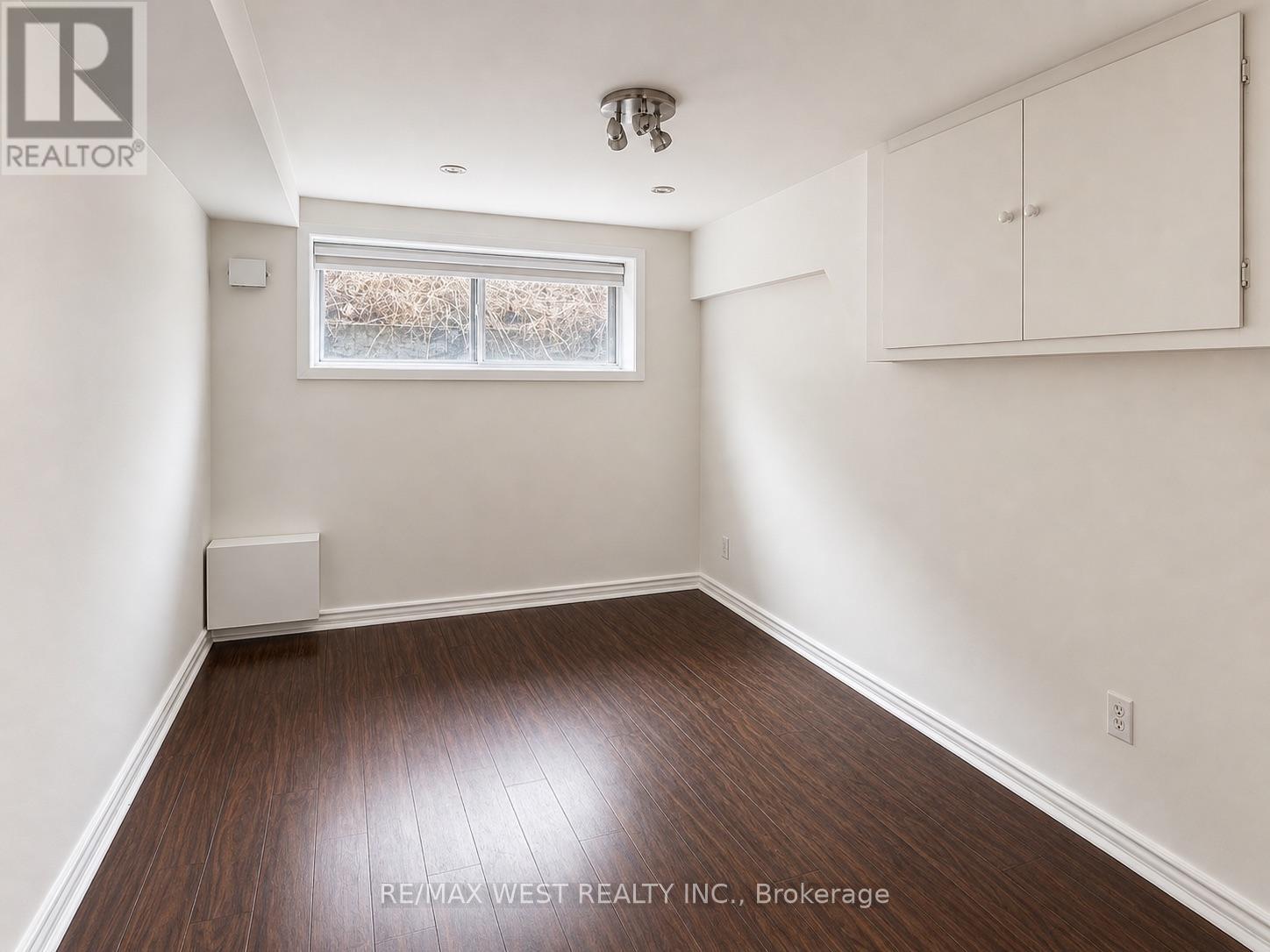 Lower Level - 84 Mackenzie Crescent, Toronto, Ontario  M6J 1T3 - Photo 6 - C13075416