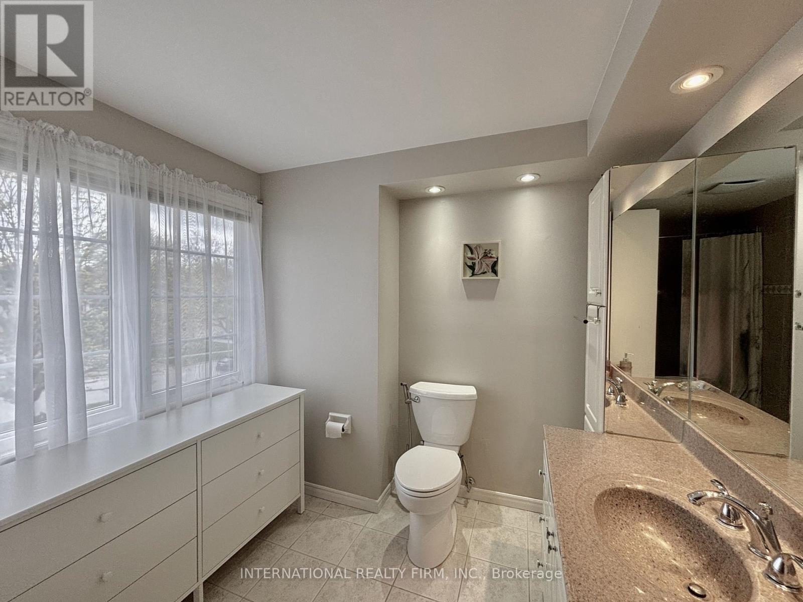 168 Willow Lane, Newmarket (Bristol-London), Ontario  L3Y 4J3 - Photo 17 - N13076092
