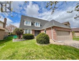 168 WILLOW LANE, Newmarket, Ontario