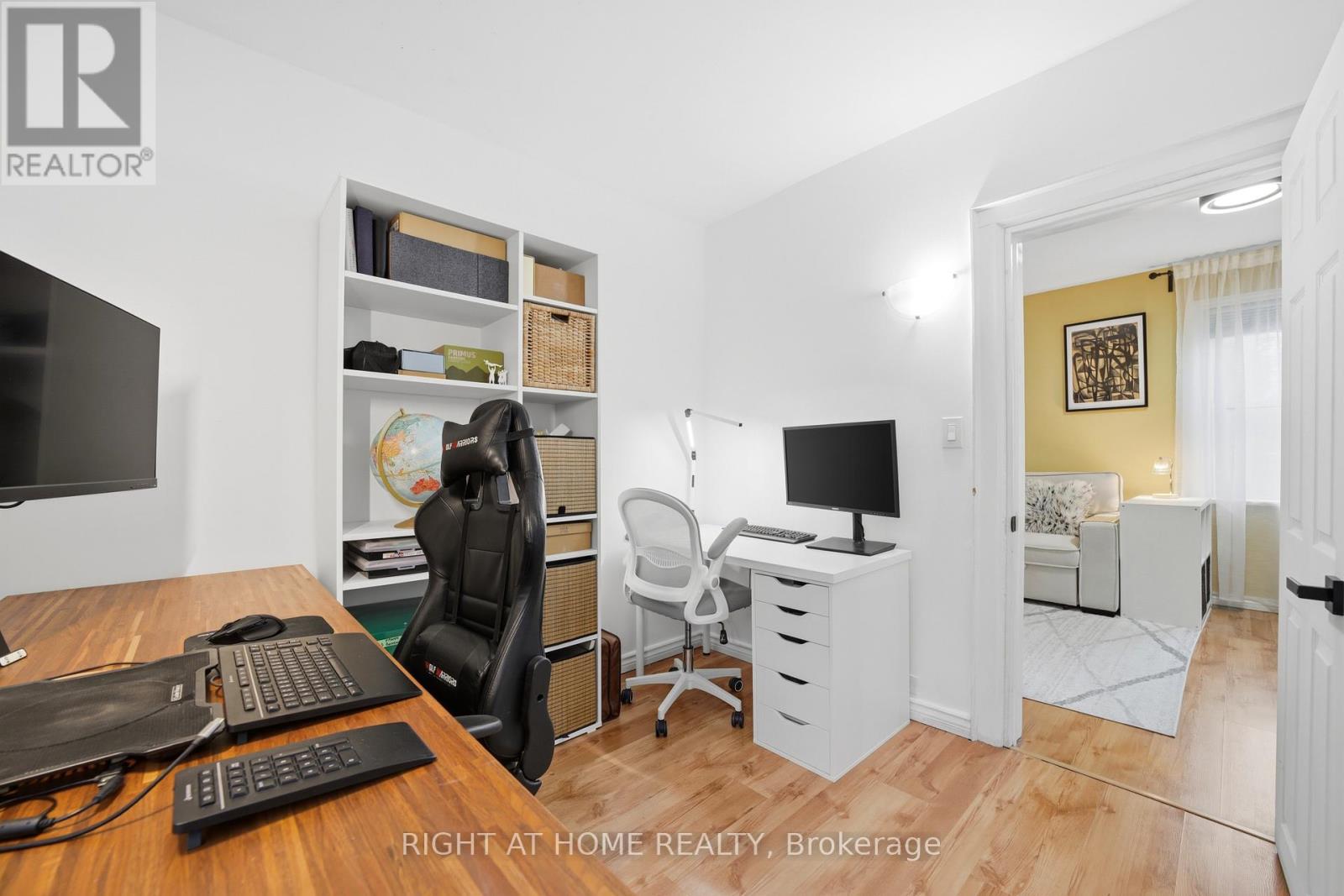 1254 Meredith Avenue, Mississauga, Ontario  L5E 2E5 - Photo 19 - W13076098
