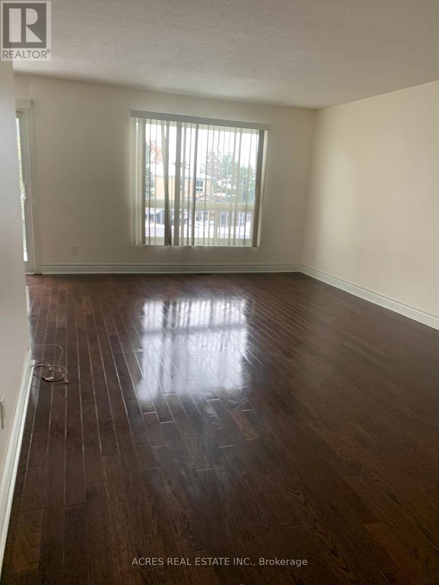 20 Gladeside Place, Brampton, Ontario  L6S 1X3 - Photo 9 - W13076100