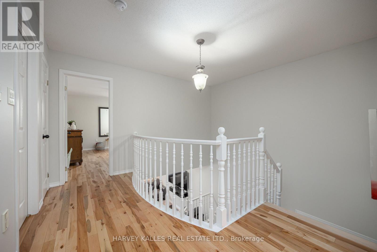 4108 Kryzan Drive, Burlington, Ontario  L7M 4Z5 - Photo 16 - W13076102