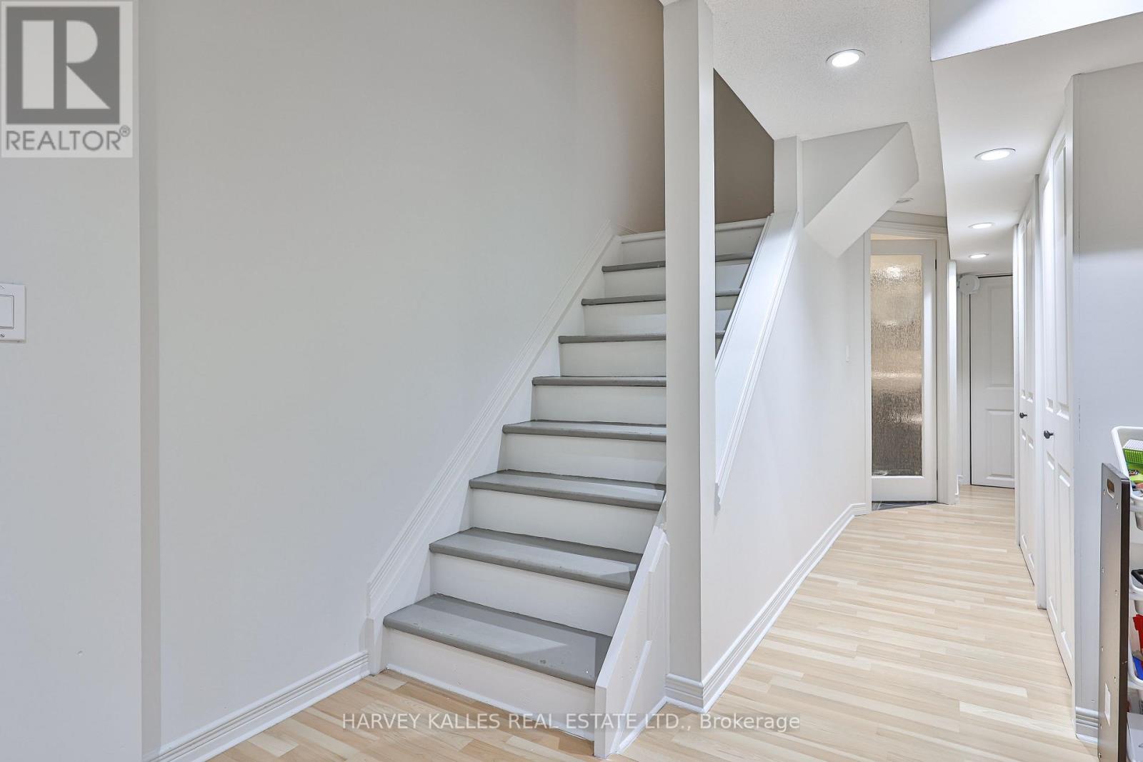 4108 Kryzan Drive, Burlington, Ontario  L7M 4Z5 - Photo 23 - W13076102